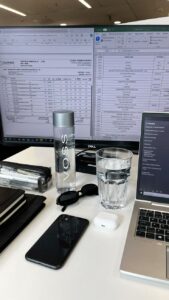 How to Create a B2B Sales Plan [with Templates]